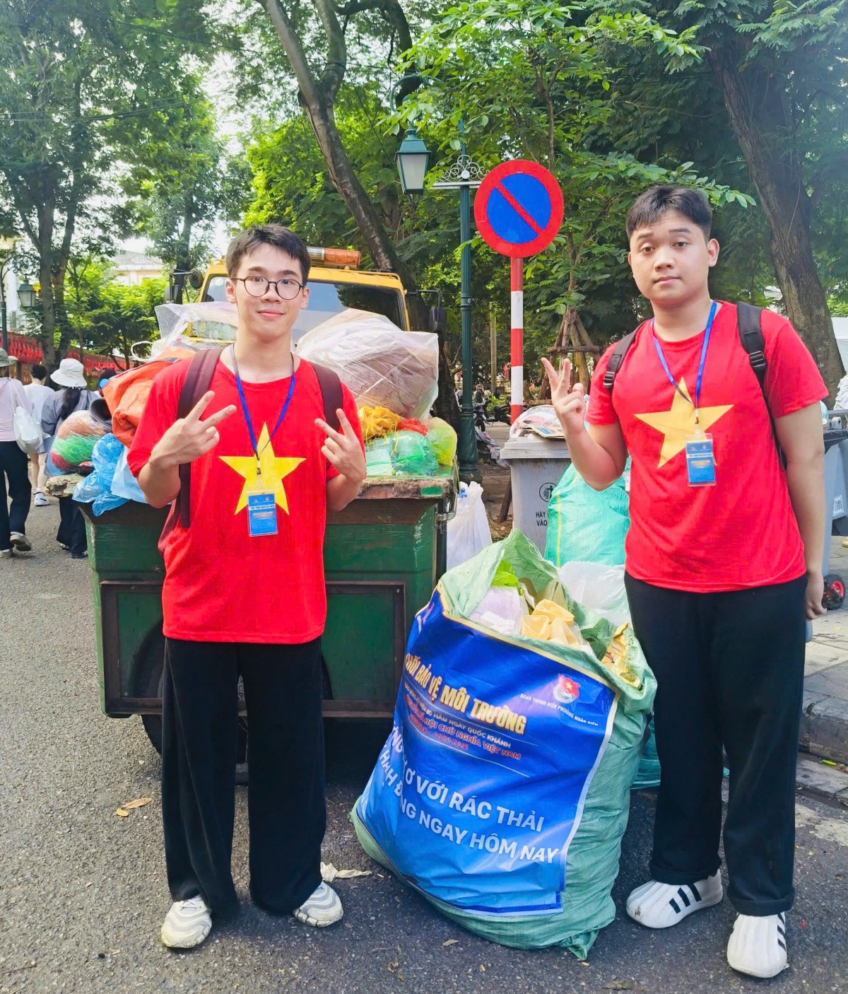 Những người thầm lặng giữ cho Thủ đô Hà Nội xanh - sạch - đẹp