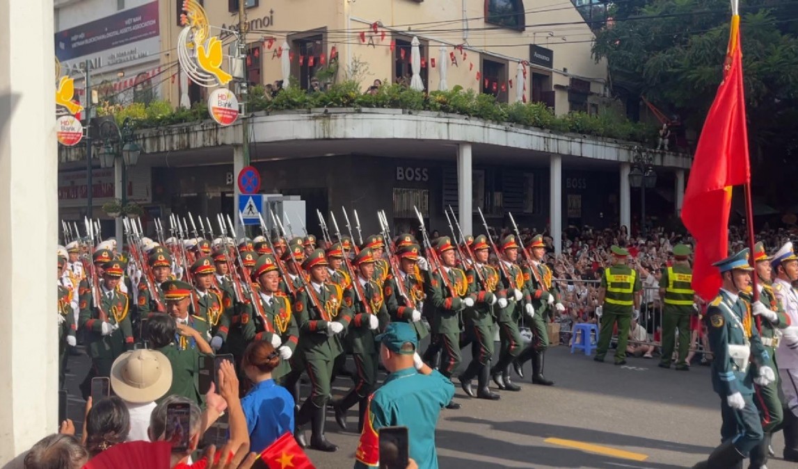 Tự hào ngày hội non sông