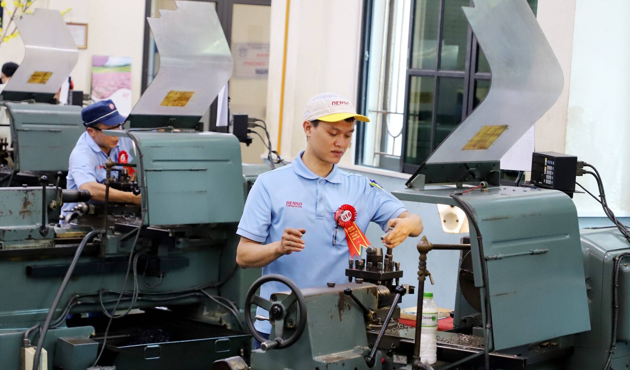 Động lực để công nhân lao động thêm yêu và nỗ lực cống hiến cho đất nước