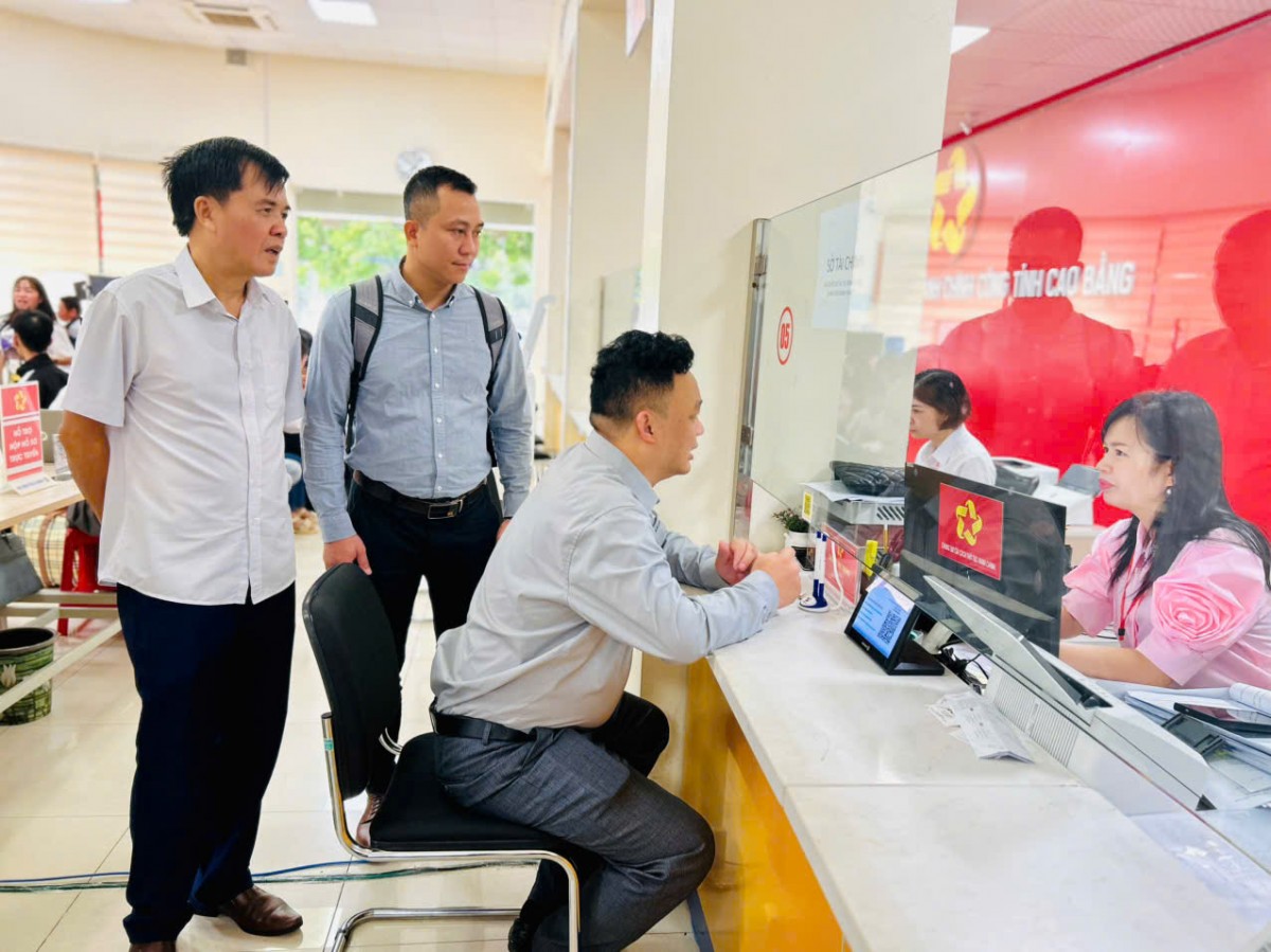 Phát huy chuyển đổi số, bảo đảm vận hành hiệu quả chính quyền 2 cấp