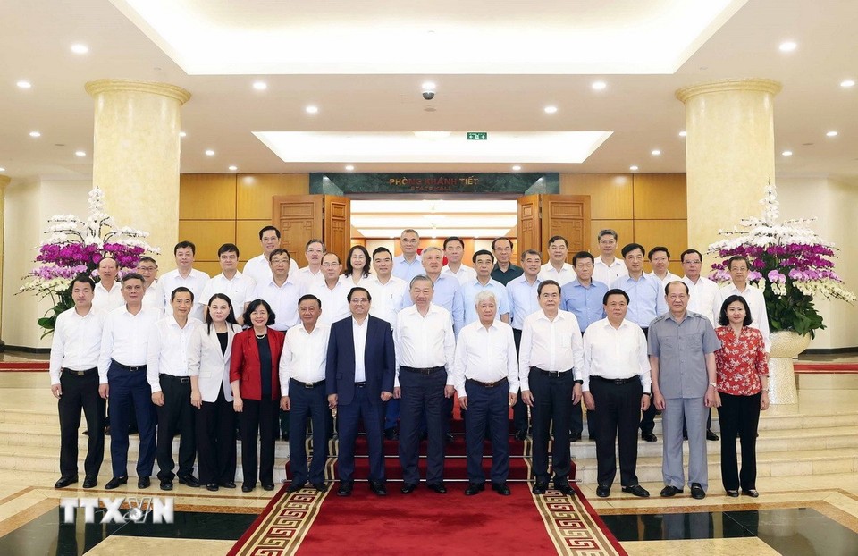 Tổng Bí thư Tô Lâm chủ trì cuộc làm việc của Bộ Chính trị với Ban Thường vụ Đảng uỷ Mặt trận Tổ quốc, các đoàn thể Trung ương