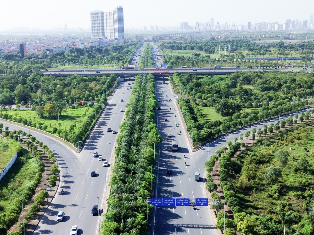 Từ 20/9, xe tải bị cấm đi làn trong cùng trên 2 tuyến đường huyết mạch của Hà Nội