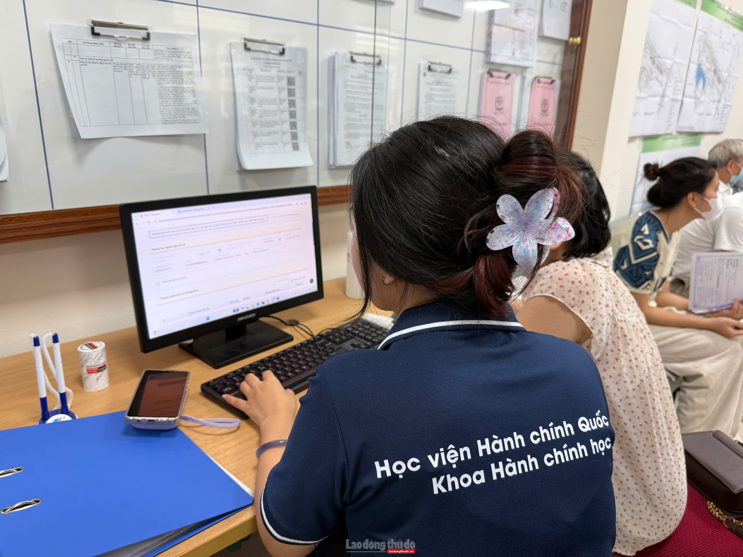 Chuyển đổi số gắn với cải cách hành chính: Chính quyền quyết tâm, nhân dân đồng thuận