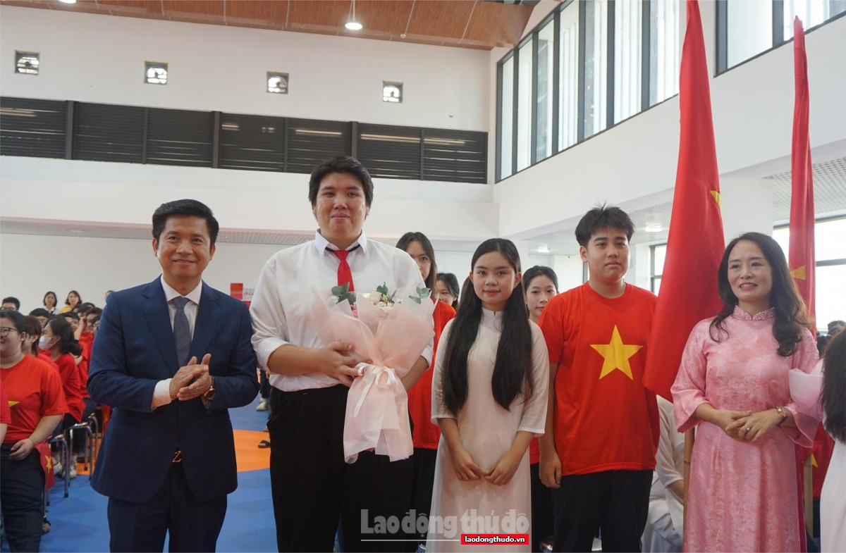 Khai giảng năm học 2025-2026: Kết nối từ trái tim, bồi đắp khát vọng tri thức