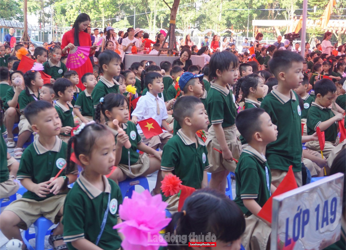 Khai giảng năm học 2025-2026: Kết nối từ trái tim, bồi đắp khát vọng tri thức