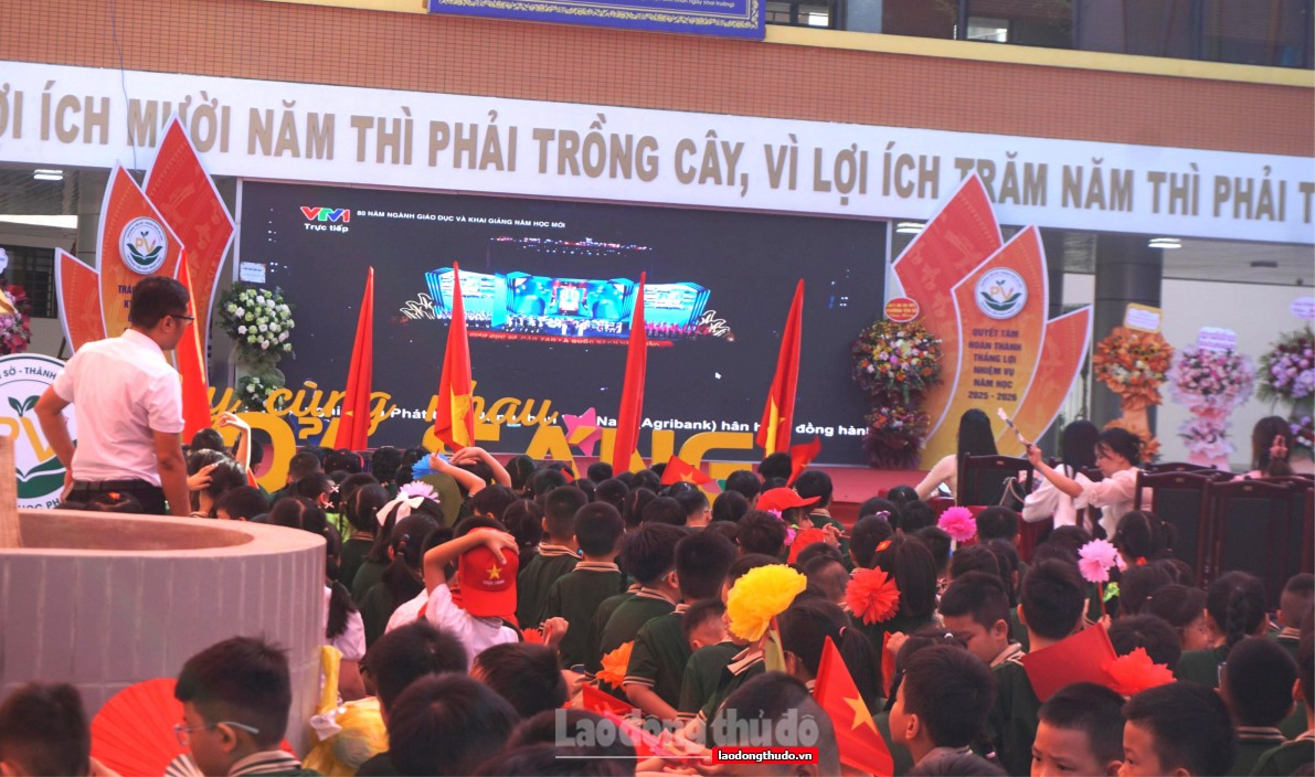 Khai giảng năm học 2025-2026: Kết nối từ trái tim, bồi đắp khát vọng tri thức