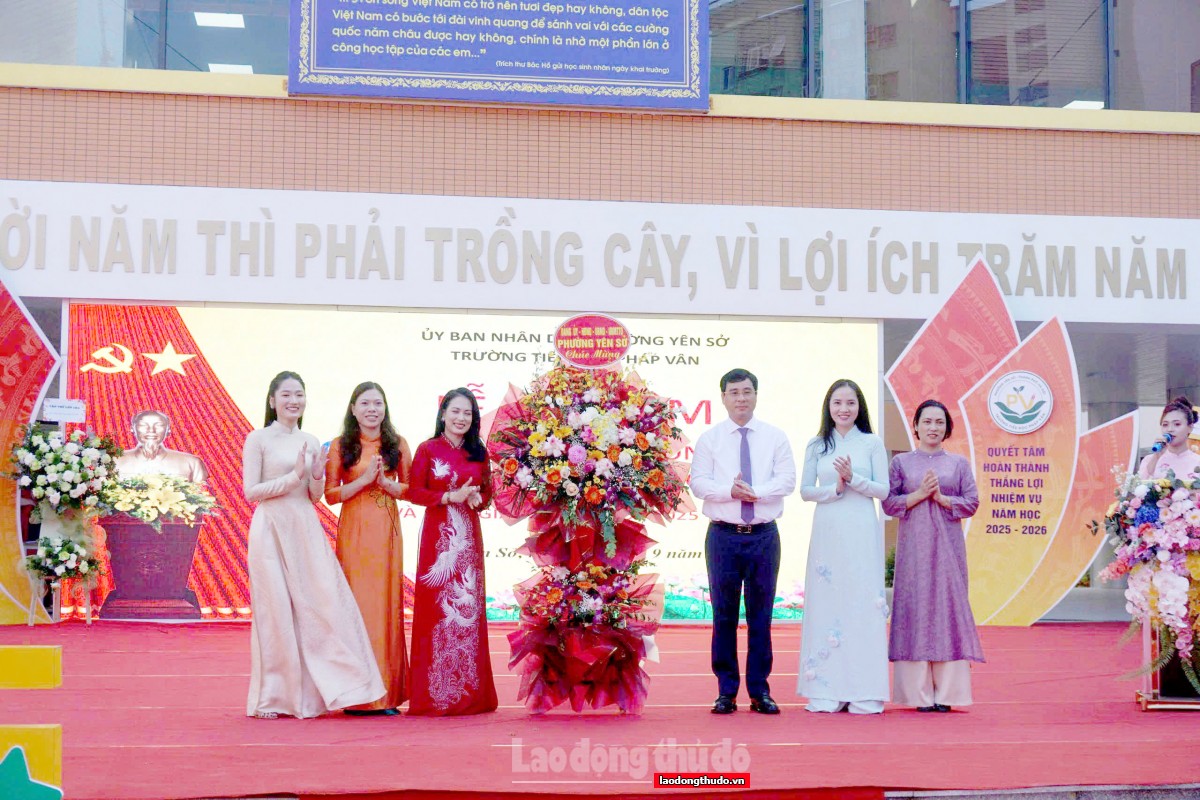 Khai giảng năm học 2025-2026: Kết nối từ trái tim, bồi đắp khát vọng tri thức