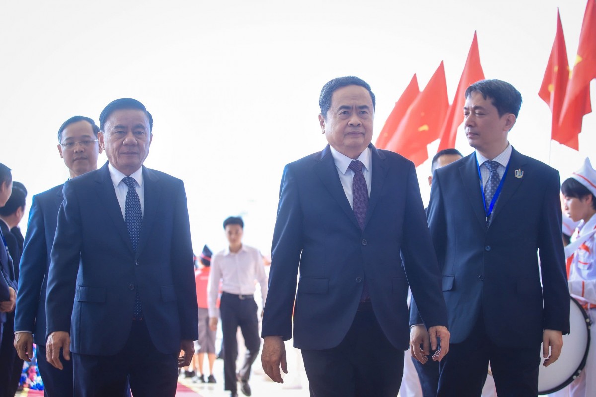 Dẫn dắt phát triển quốc gia bằng giáo dục; lấy chất lượng, công bằng, hội nhập, hiệu quả làm thước đo