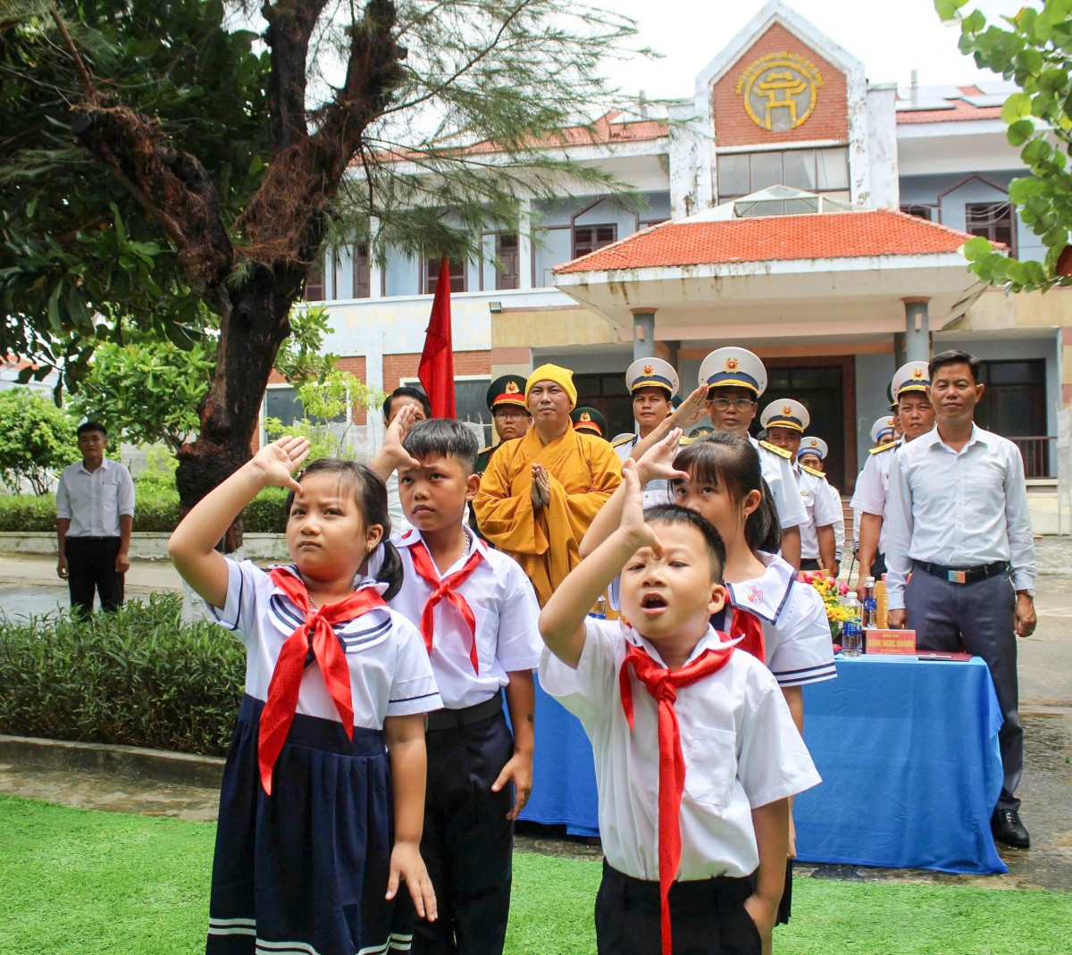 Rộn ràng lễ khai giảng trên quần đảo Trường Sa