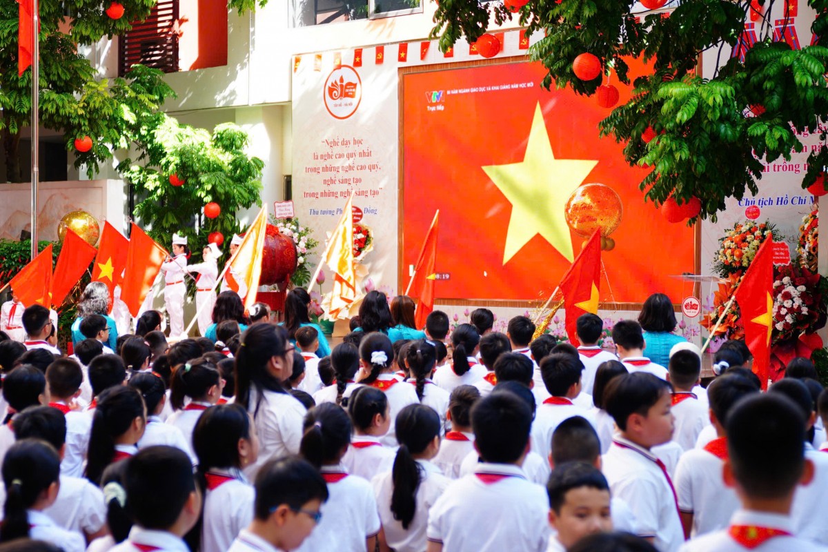 Học sinh Thủ đô háo hức đón Lễ khai giảng năm học mới