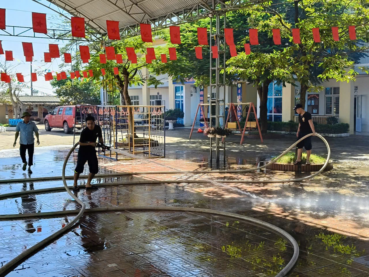 Xã Kiều Phú: Tổng lực khôi phục môi trường sống và phòng chống dịch bệnh Xã Kiều Phú: Tổng lực khôi phục môi trường sống và phòng chống dịch bệnh