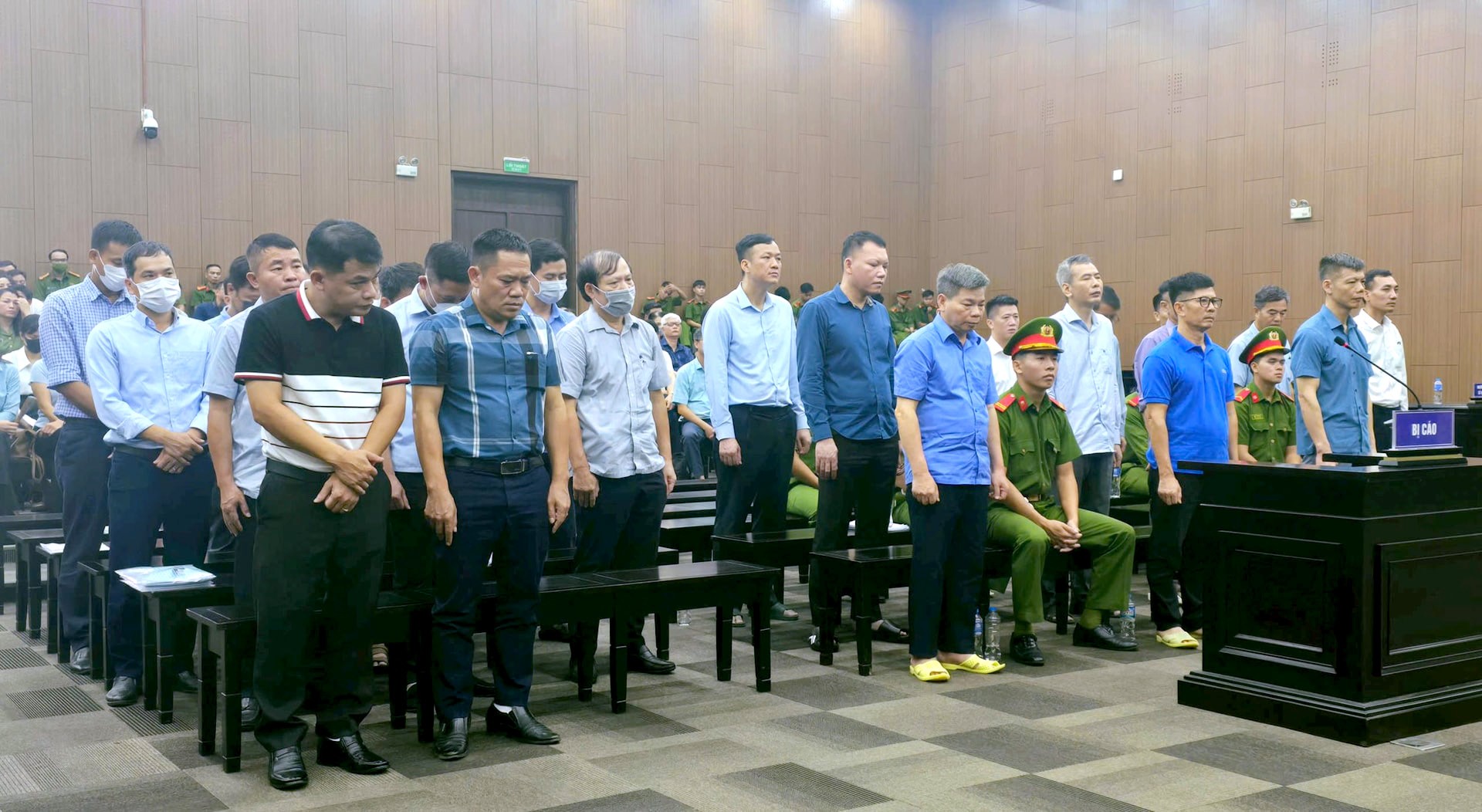 Xét xử cựu Phó Chủ nhiệm Văn phòng Quốc hội Phạm Thái Hà và các bị cáo trong vụ án Thuận An