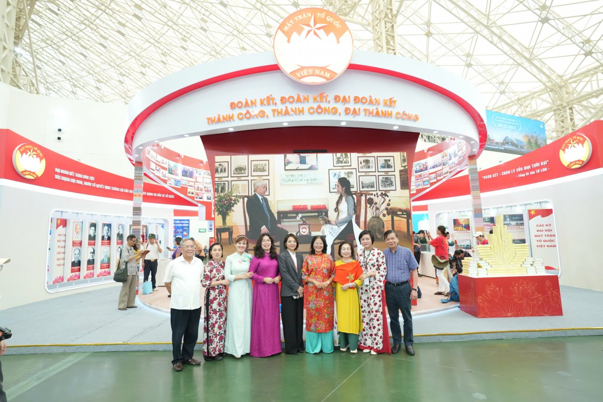 Khơi dậy niềm tự hào, trách nhiệm, khát vọng cống hiến trong mỗi cán bộ Mặt trận Thủ đô