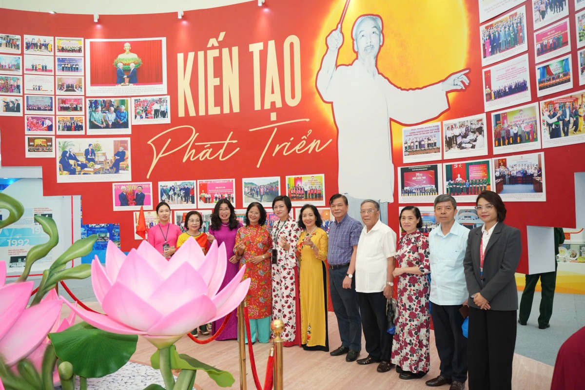 Khơi dậy niềm tự hào, trách nhiệm, khát vọng cống hiến trong mỗi cán bộ Mặt trận Thủ đô