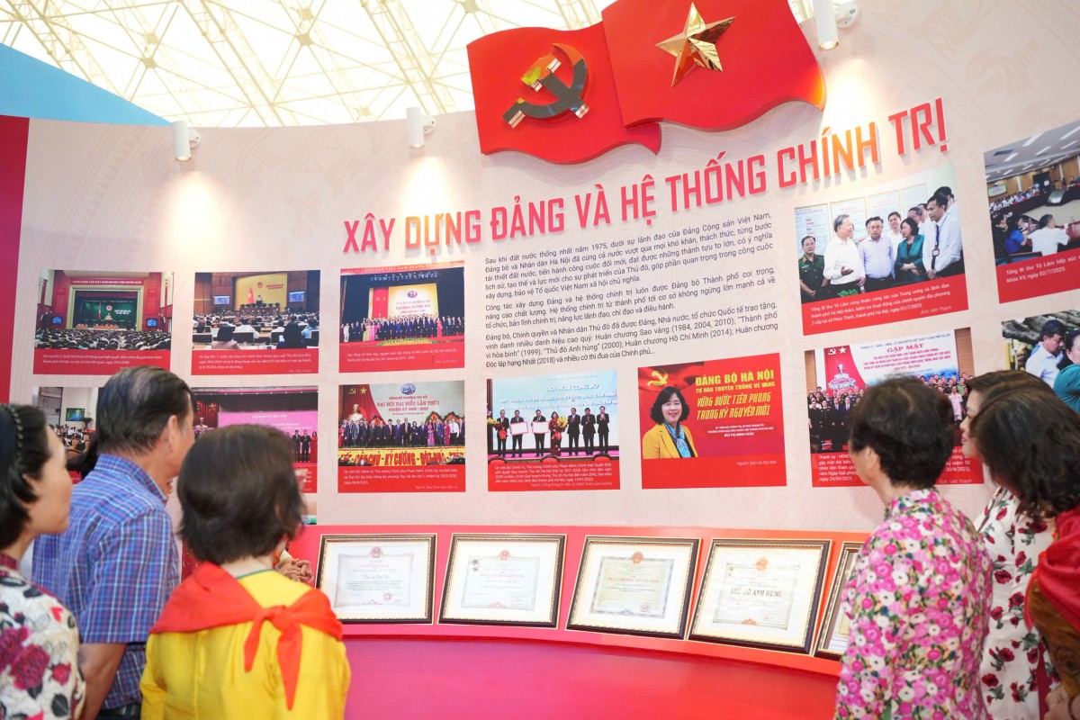 Khơi dậy niềm tự hào, trách nhiệm, khát vọng cống hiến trong mỗi cán bộ Mặt trận Thủ đô