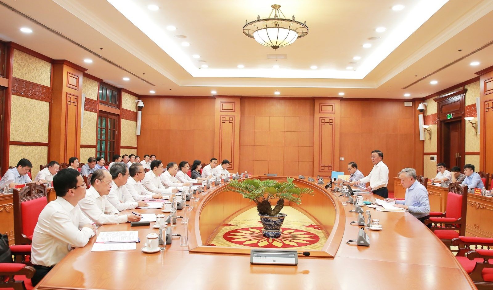 Định hướng số lượng cấp phó của cơ quan, tổ chức trong hệ thống chính trị