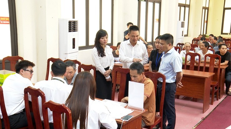 Xã Phú Xuyên tiên phong đưa dịch vụ cấp sổ đỏ đến tận thôn, xóm