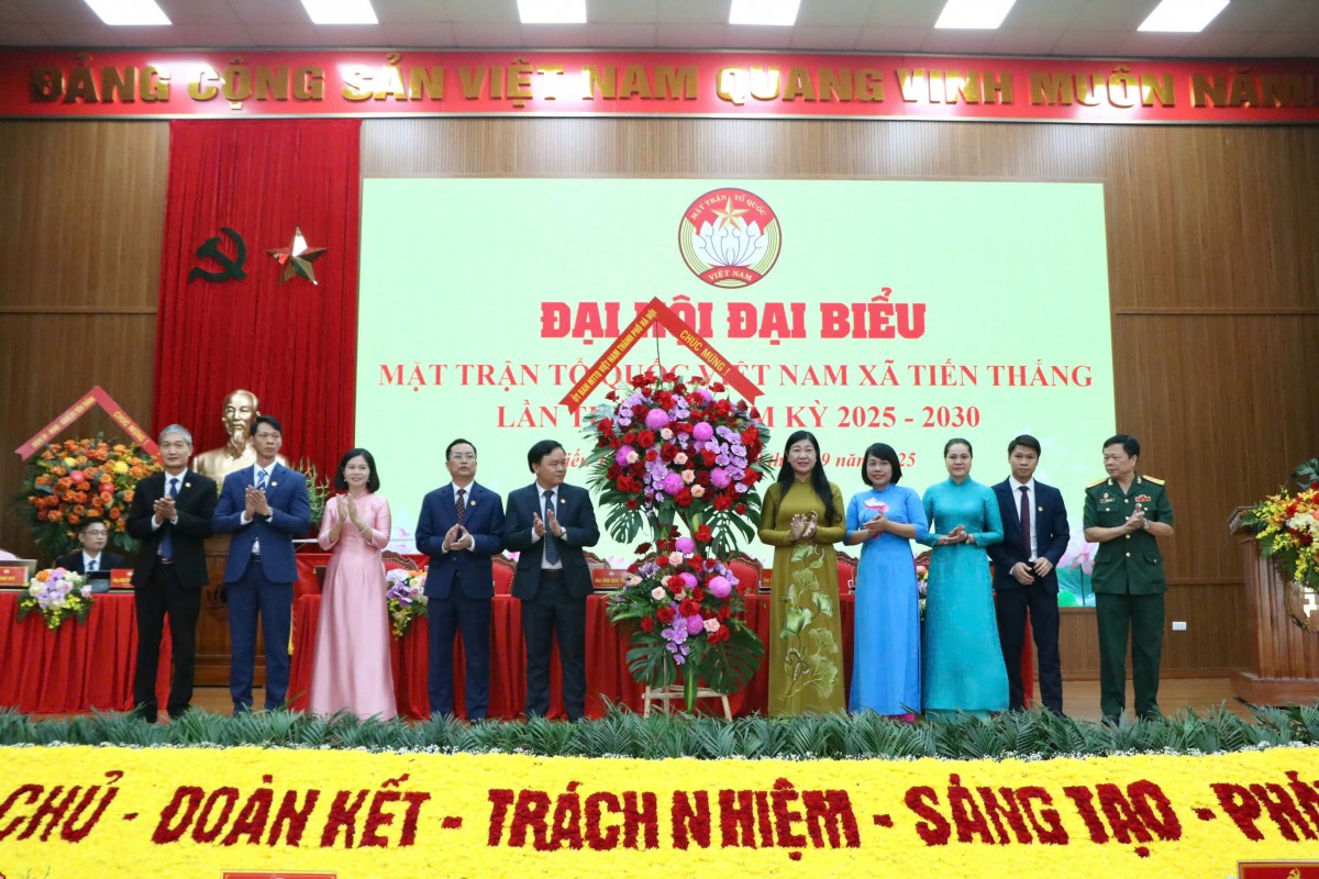 Phát huy truyền thống, góp phần xây dựng con người Tiến Thắng sống văn minh, hiện đại, nghĩa tình