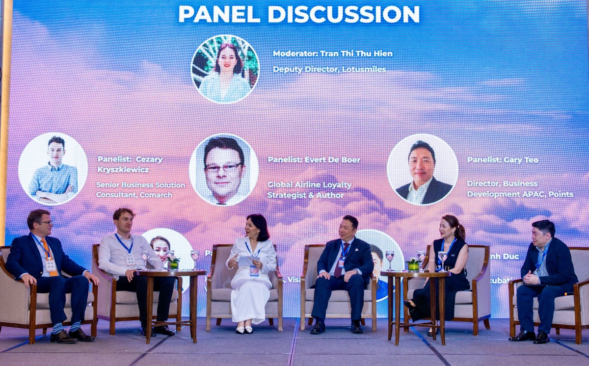 Vietnam Airlines - Tiên phong kết nối trải nghiệm khách hàng, cùng kiến tạo tương lai bền vững Vietnam Airlines - Tiên phong kết nối trải nghiệm khách hàng, cùng kiến tạo tương lai bền vững