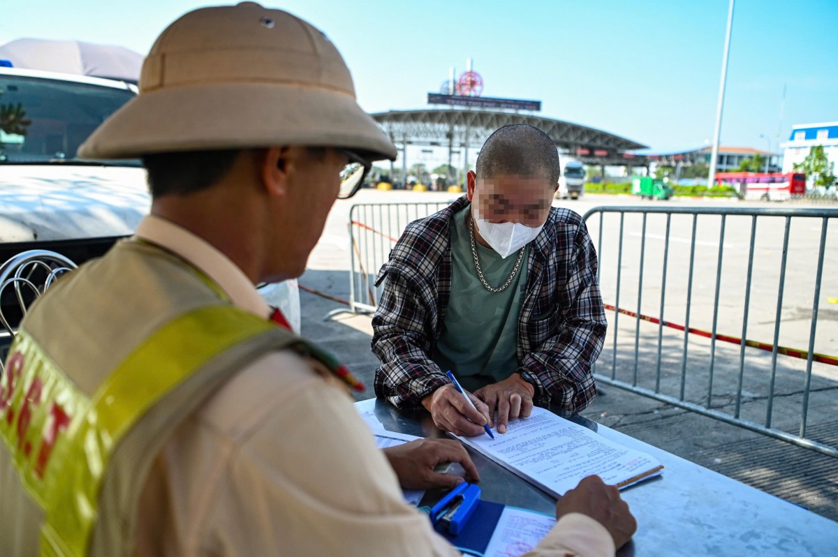 Đẩy mạnh xử phạt, tai nạn giao thông giảm cả 3 tiêu chí