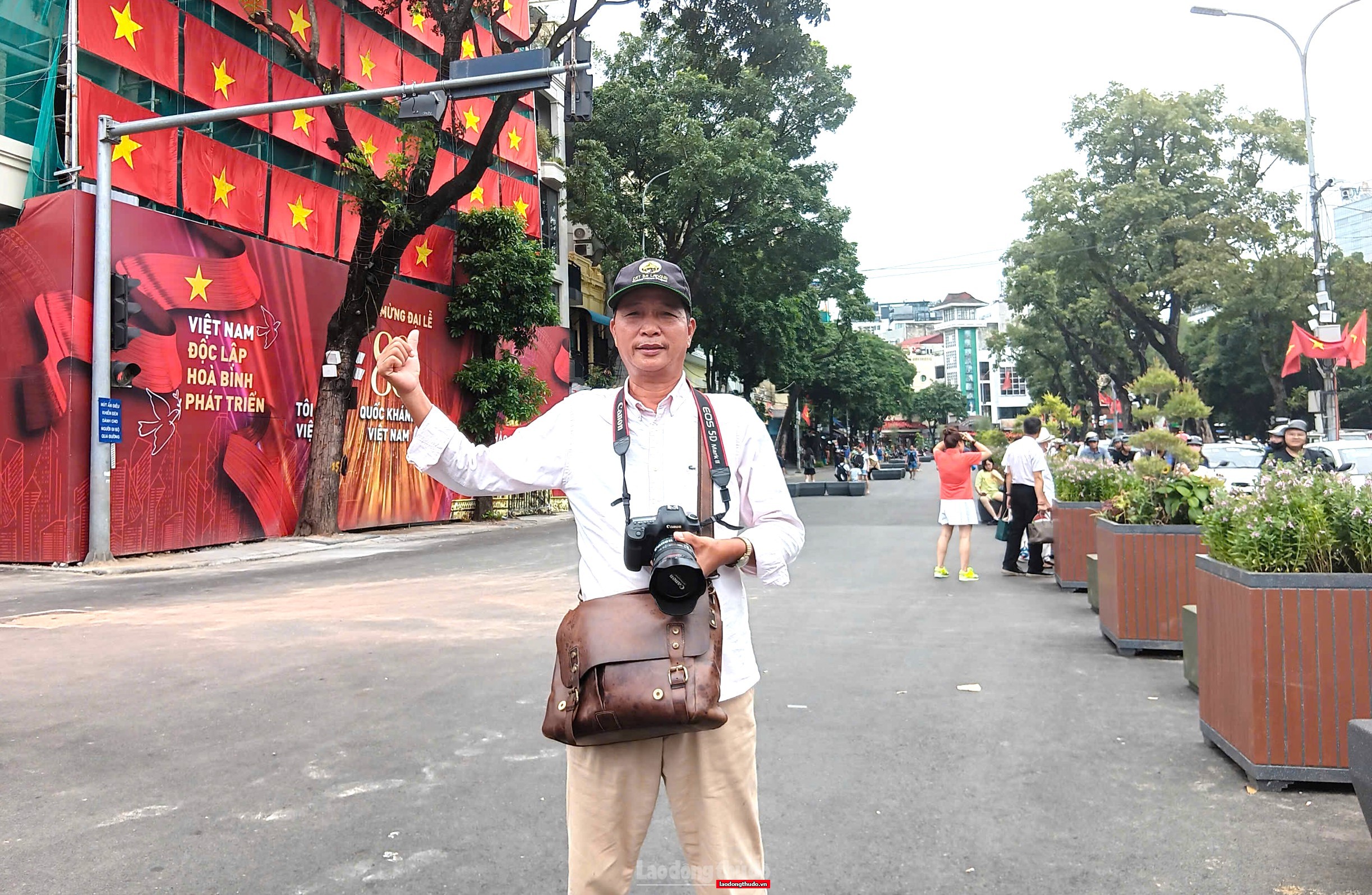 Mục sở thị Quảng trường Đông Kinh Nghĩa Thục nghe cảm nhận thật từ người dân, du khách