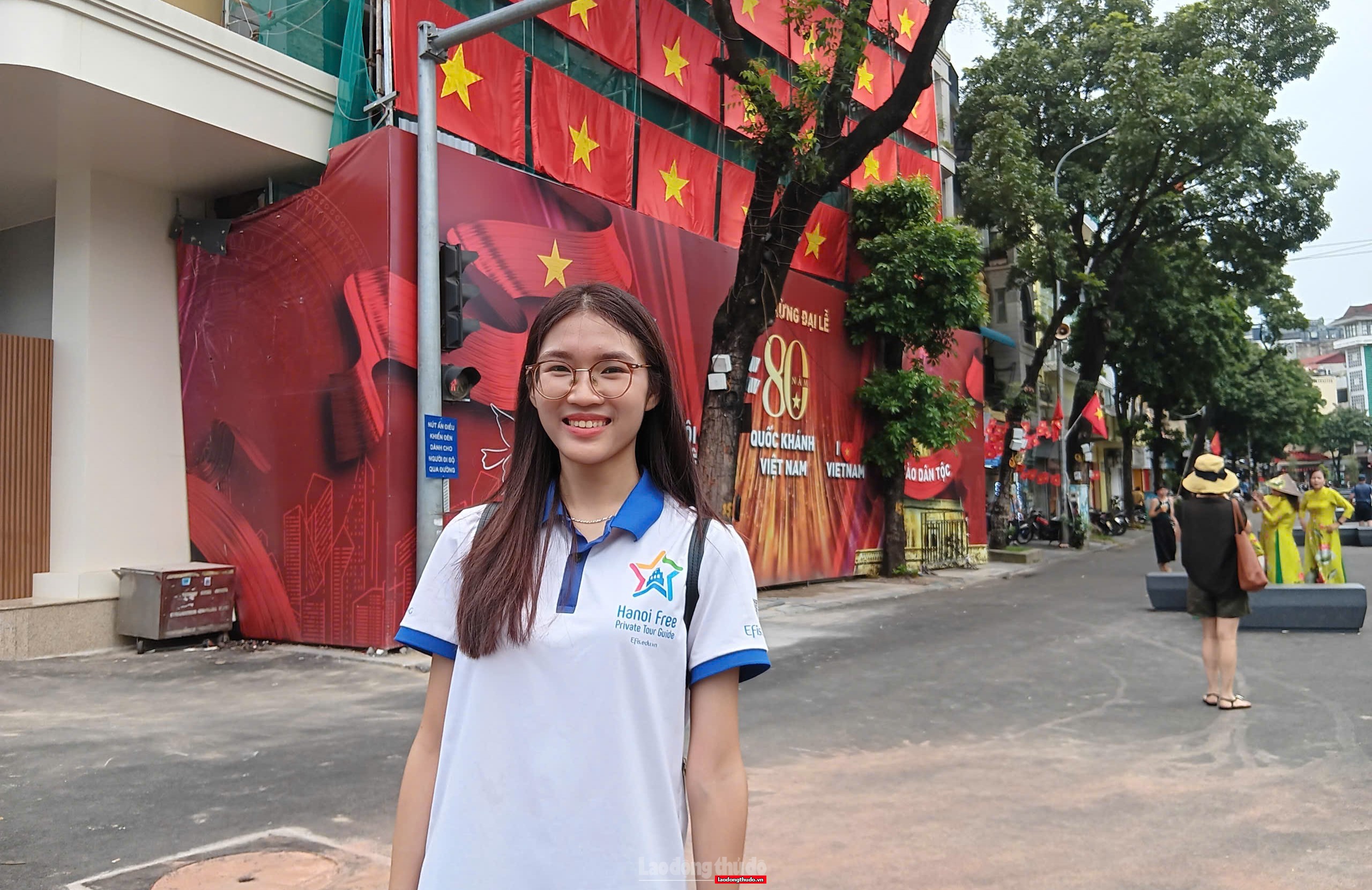 Mục sở thị Quảng trường Đông Kinh Nghĩa Thục nghe cảm nhận thật từ người dân, du khách