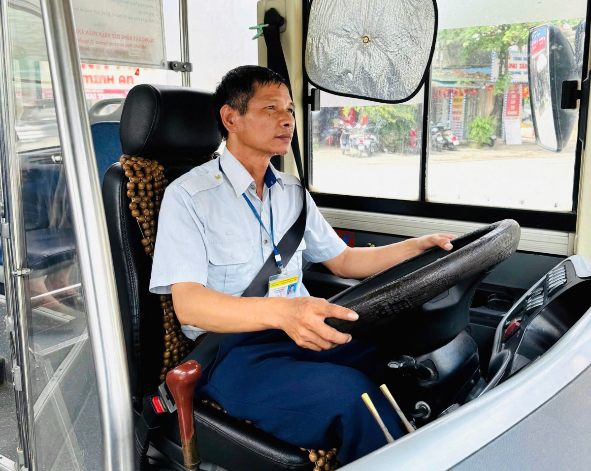 Chuyện nghề của người lái xe buýt Chuyện nghề của người lái xe buýt