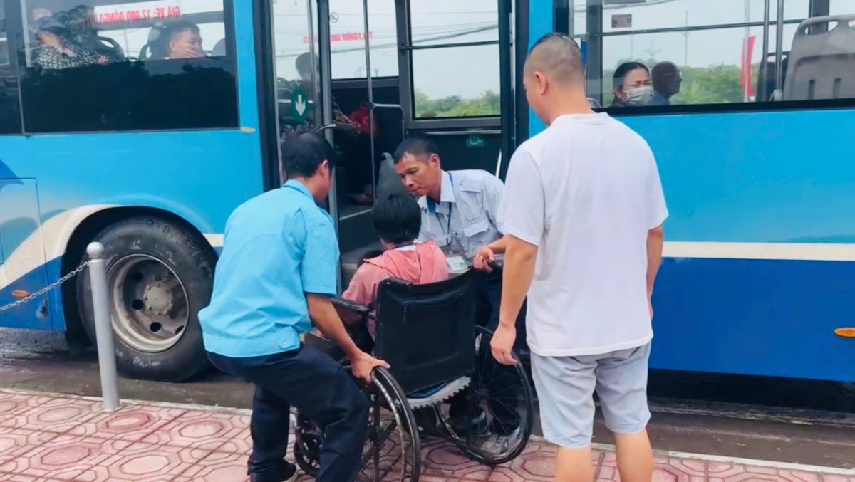 Chuyện nghề của người lái xe buýt Chuyện nghề của người lái xe buýt