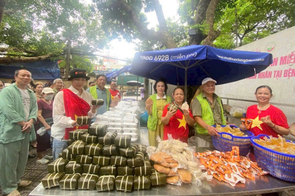 Bài 1: Vòng tay nhân ái giữa hành trình vượt bão bệnh tật