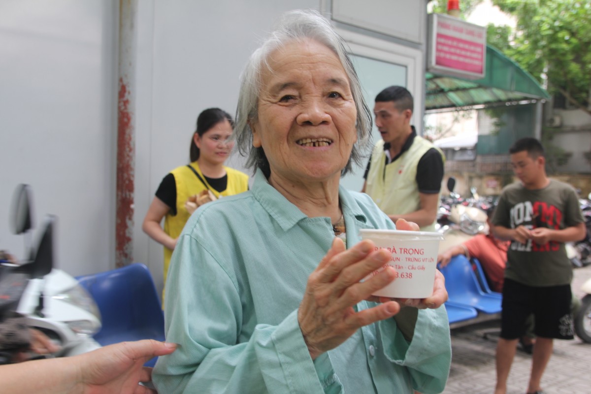 Bài cuối: Lan tỏa nét đẹp nghĩa tình của người Hà Nội