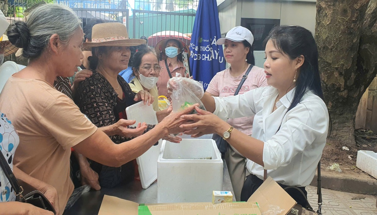 Bài 1: Vòng tay nhân ái giữa hành trình vượt bão bệnh tật