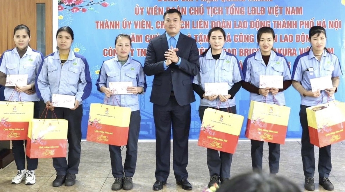 Thành lập Công đoàn các khu công nghệ cao và khu công nghiệp Hà Nội Thành lập Công đoàn các khu công nghệ cao và khu công nghiệp Hà Nội
