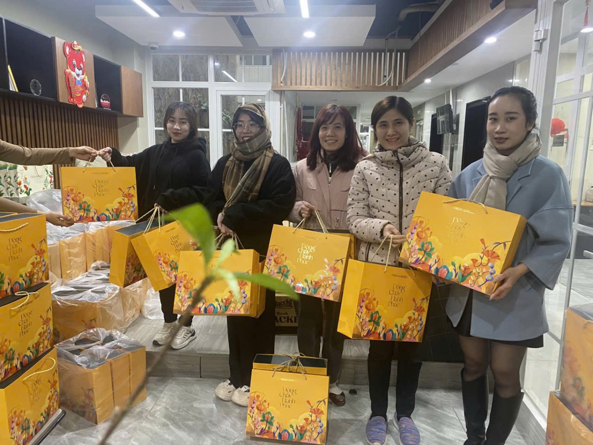 Đẩy mạnh chăm lo đời sống vật chất, tinh thần cho người lao động