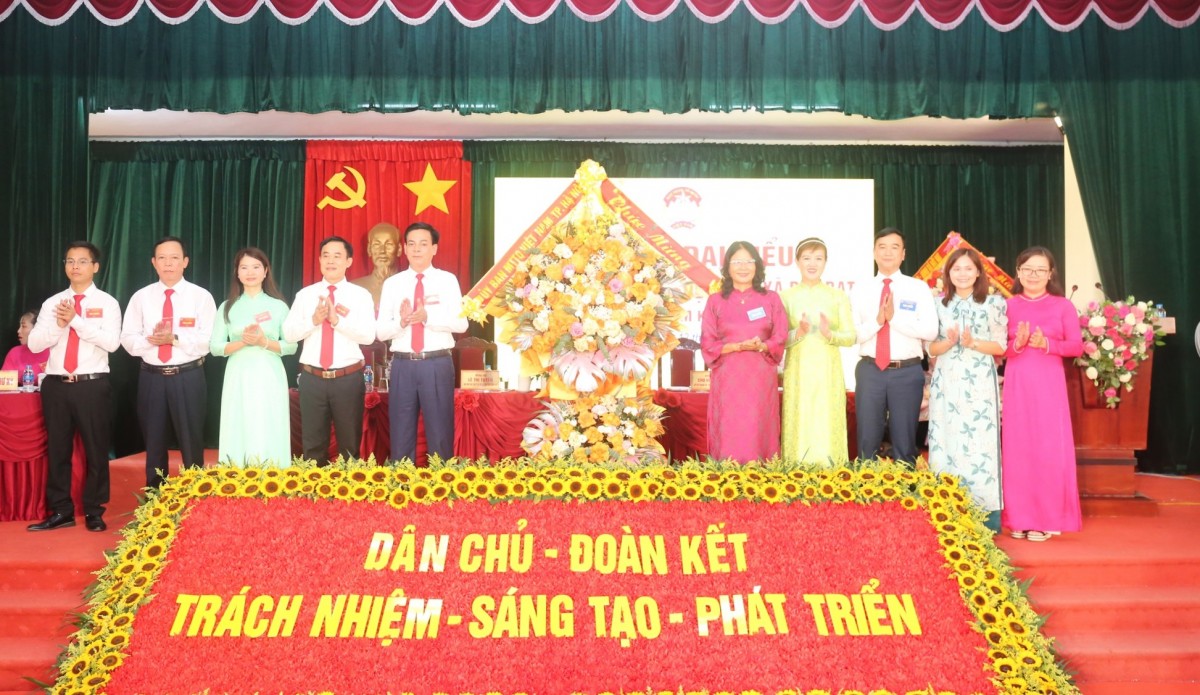 Khơi dậy sức dân, xây dựng quê hương Bất Bạt phát triển bền vững