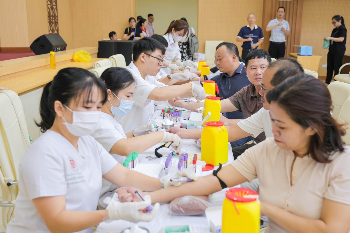 Xây dựng Công đoàn vững mạnh, vì người lao động