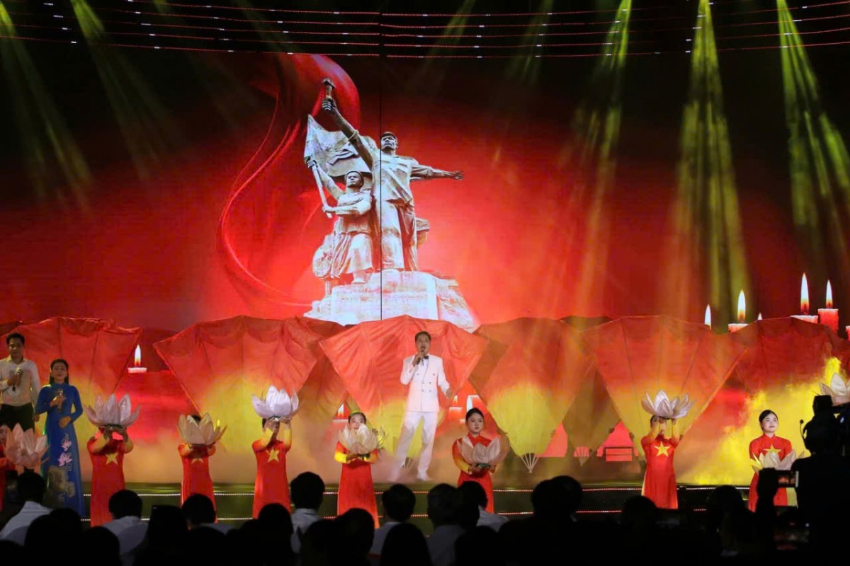 Kỷ niệm 995 năm danh xưng Nghệ An, 95 năm Xô viết Nghệ Tĩnh Kỷ niệm 995 năm danh xưng Nghệ An, 95 năm Xô viết Nghệ Tĩnh