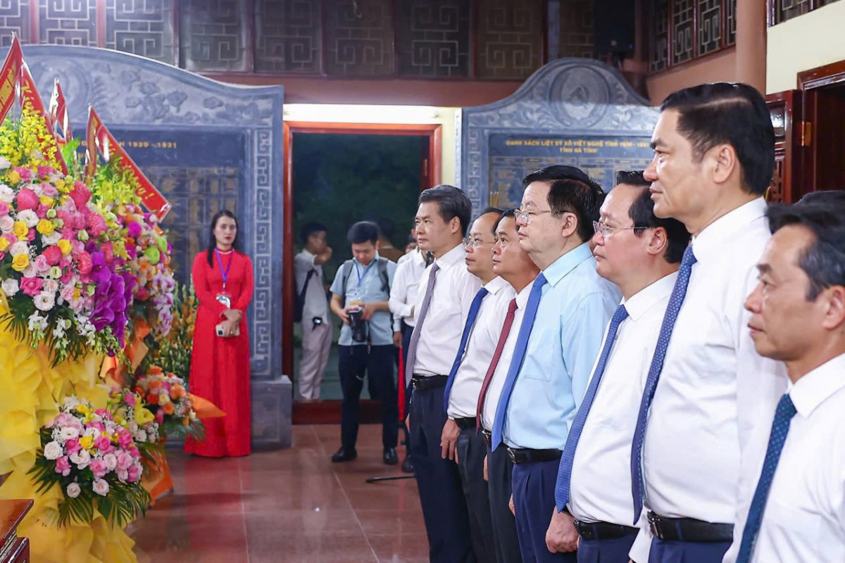 Kỷ niệm 995 năm danh xưng Nghệ An, 95 năm Xô viết Nghệ Tĩnh Kỷ niệm 995 năm danh xưng Nghệ An, 95 năm Xô viết Nghệ Tĩnh