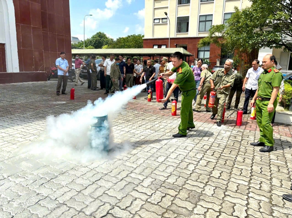 Phường Yên Sở đẩy mạnh tuyên truyền phòng cháy chữa cháy và cứu nạn cứu hộ