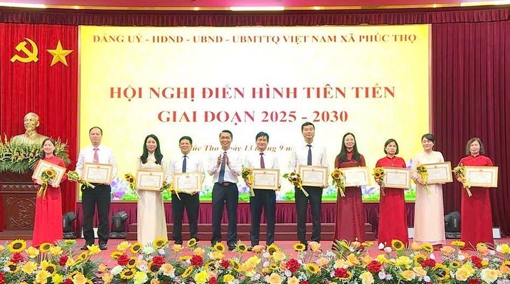 Phúc Thọ: Phát động thi đua trên mọi lĩnh vực Phúc Thọ: Phát động thi đua trên mọi lĩnh vực