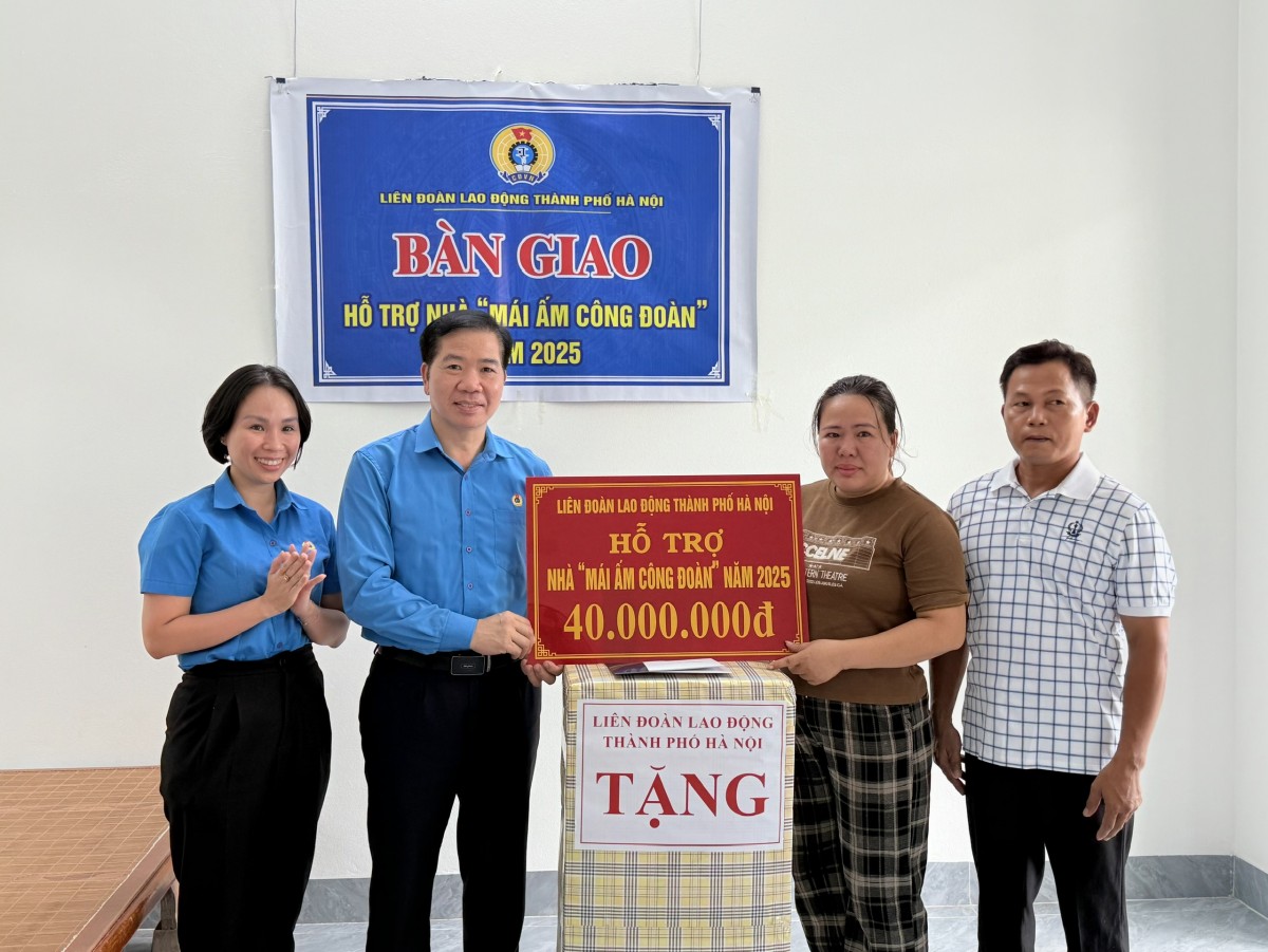 Giúp đoàn viên, người lao động được “an cư, lạc nghiệp” Giúp đoàn viên, người lao động được “an cư, lạc nghiệp”