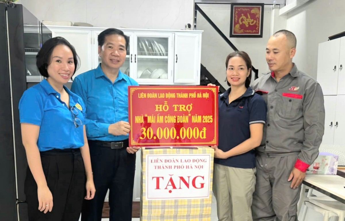 Giúp đoàn viên, người lao động được “an cư, lạc nghiệp” Giúp đoàn viên, người lao động được “an cư, lạc nghiệp”