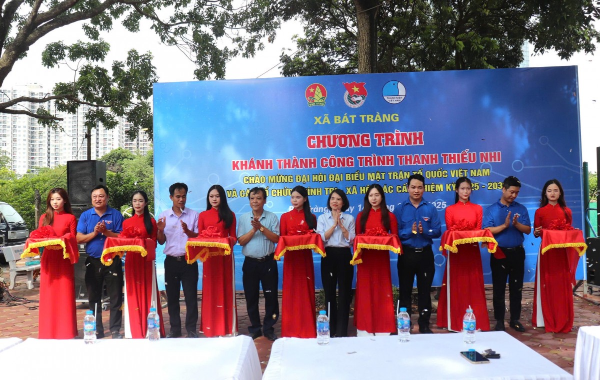 Bát Tràng: Khánh thành công trình thanh niên 