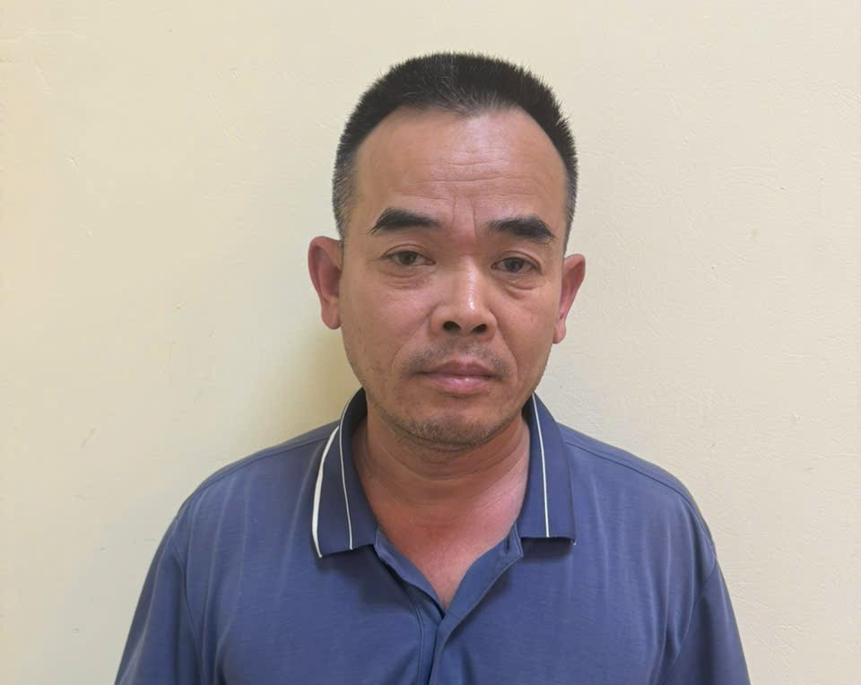 Tạm giữ hình sự lái xe ô tô kéo lê nữ sinh tử vong ở Phú Xuyên: Động cơ tàn nhẫn, vô nhân đạo Tạm giữ hình sự lái xe ô tô kéo lê nữ sinh tử vong ở Phú Xuyên bởi hành vi vô nhân đạo