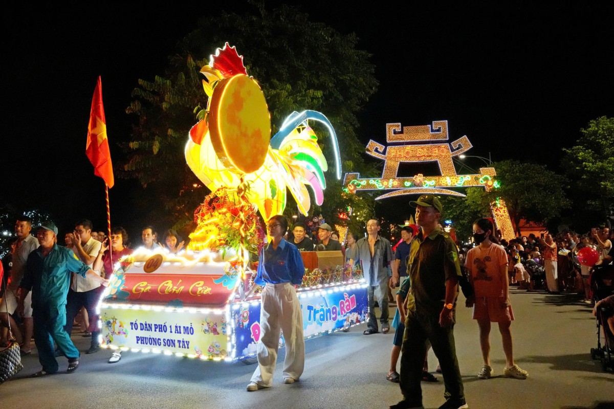 Những mùa trăng ký ức