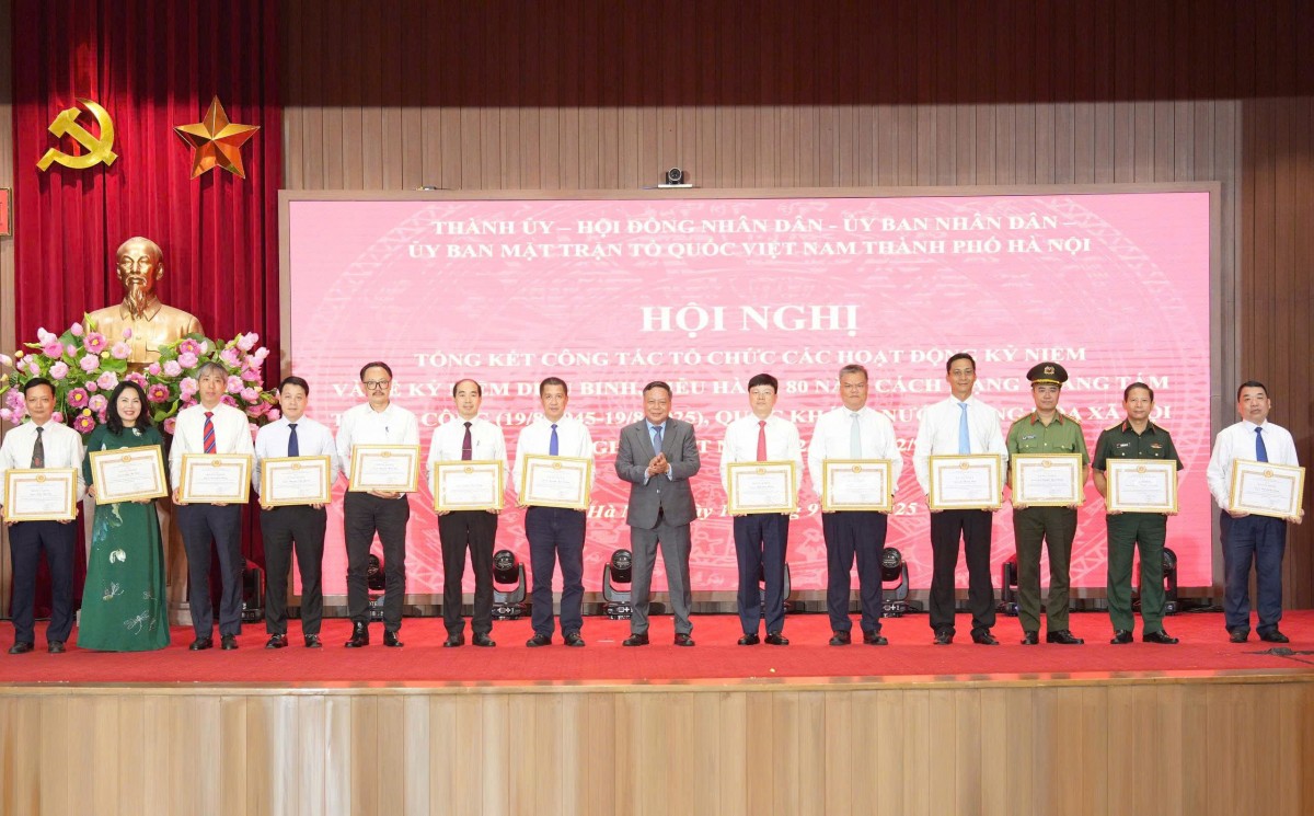 Khen thưởng A80 Khen thưởng A80