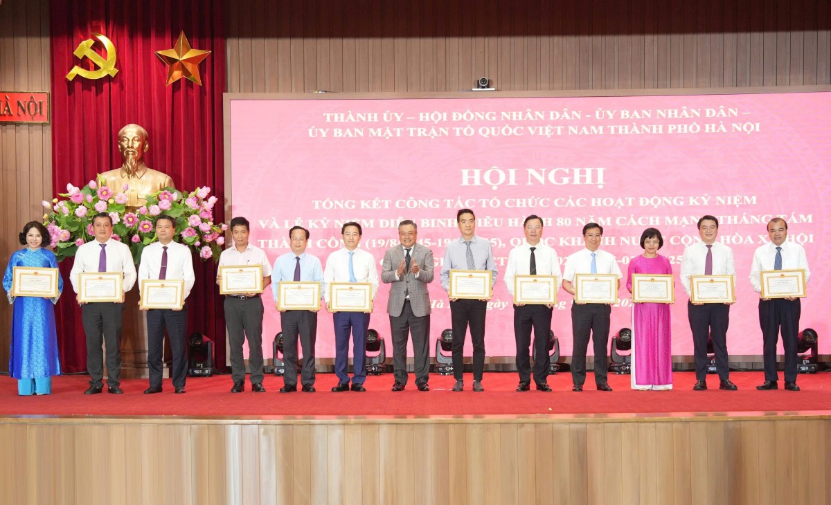 Khen thưởng A80 Khen thưởng A80