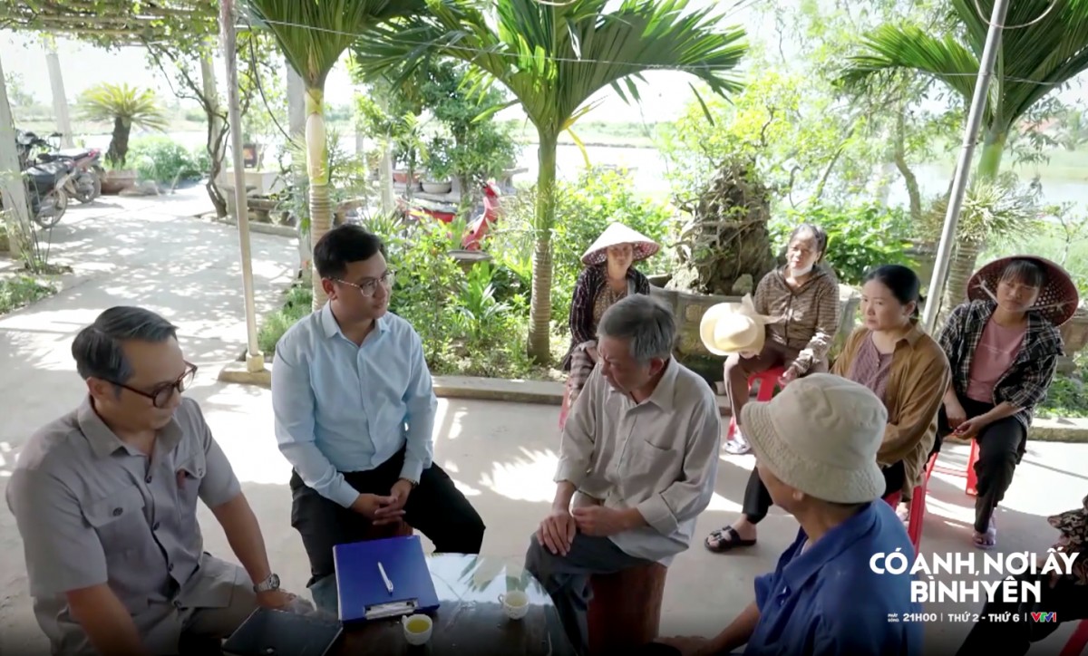 “Có anh, nơi ấy bình yên” tập 27: Người dân quyết liệt từ chối hỗ trợ, đòi xử lý trại lợn “Có anh, nơi ấy bình yên” tập 27: Người dân quyết liệt từ chối hỗ trợ, đòi xử lý trại lợn