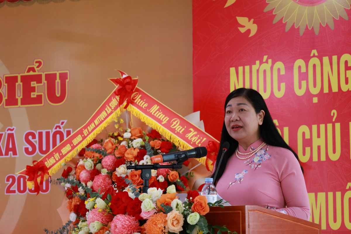 Chung sức xây dựng quê hương Suối Hai giàu đẹp