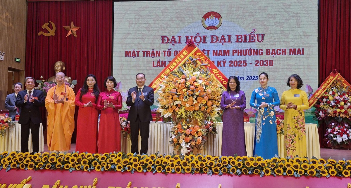 Xây dựng phường Bạch Mai phát triển giàu đẹp, văn minh, hiện đại
