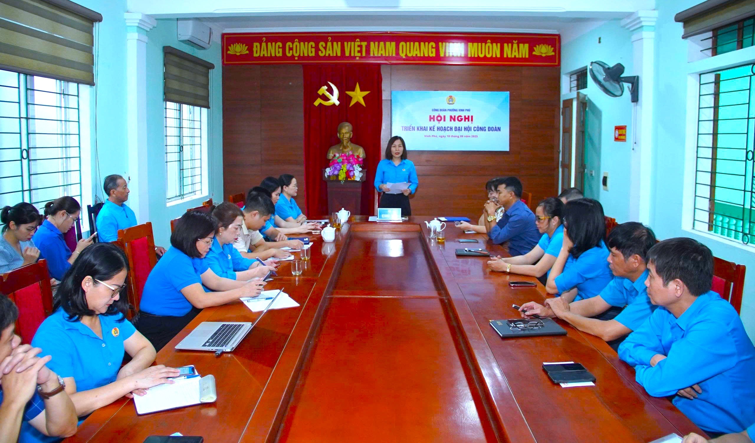 Công đoàn phường Vĩnh Phú triển khai kế hoạch tổ chức Đại hội và ký kết chương trình phúc lợi đoàn viên Công đoàn phường Vĩnh Phú triển khai kế hoạch tổ chức Đại hội và ký kết chương trình phúc lợi đoàn viên